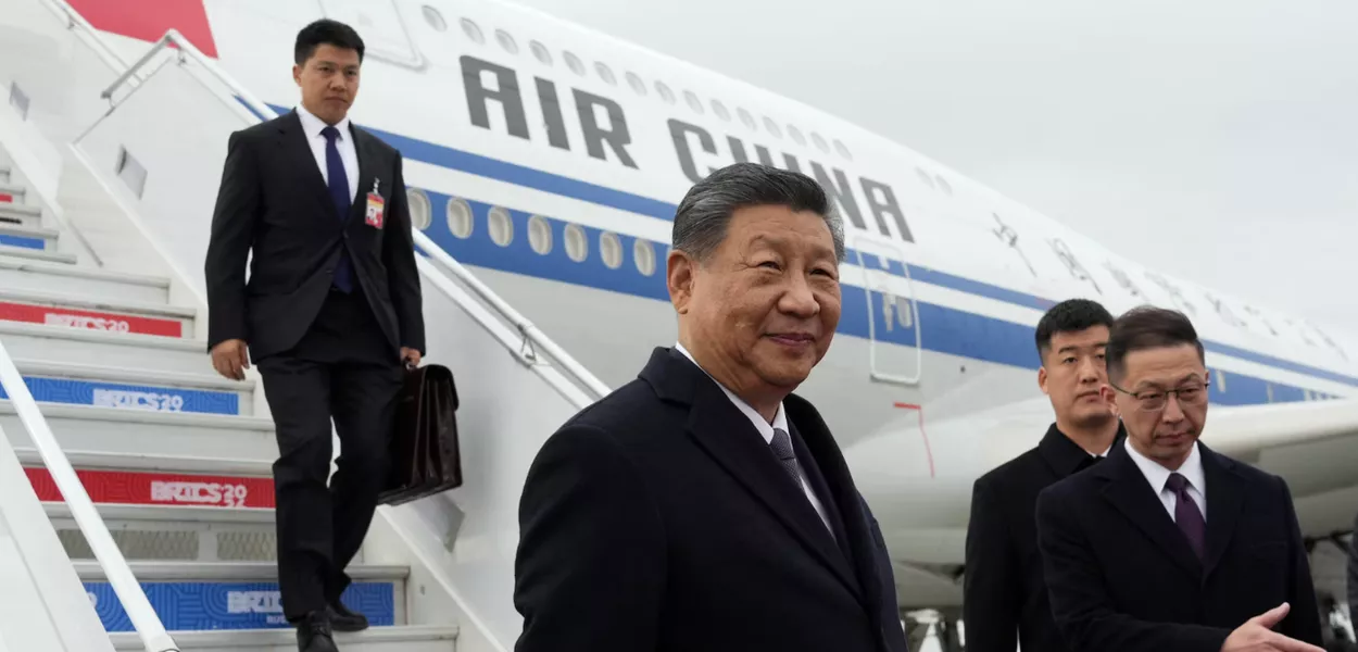 Xi Jinping chega a Kazan, Rússia, sede da Cúpula do Brics de 2024