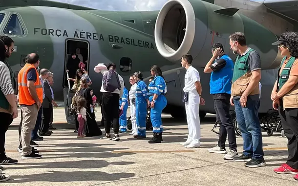 Sétimo voo da FAB com 82 repatriados do Líbano chega a São Paulo