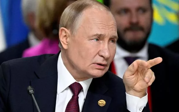 'O Ocidente usa a Ucrânia para criar ameaças críticas à Rússia', diz Putin