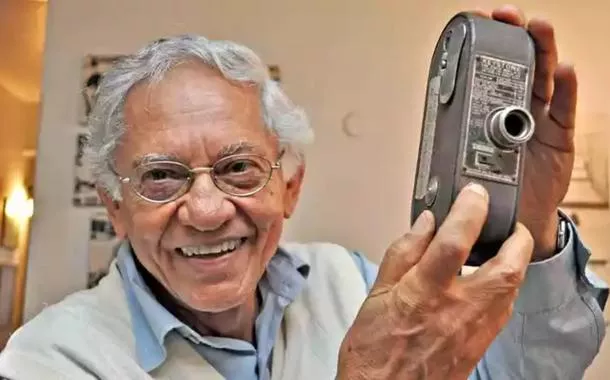 Vladimir Carvalho, cineasta referência no documentário brasileiro, morre aos 89 anos
