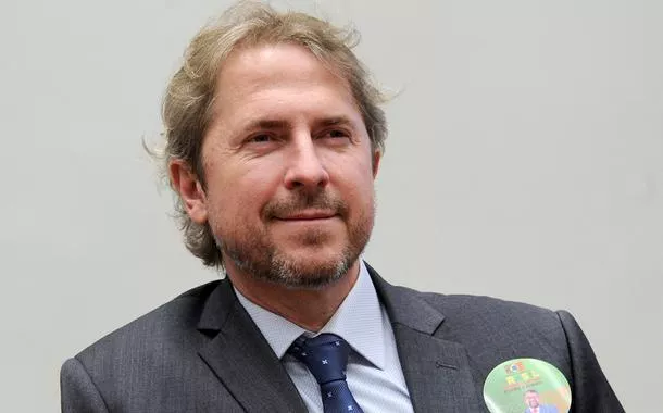 Zeca Dirceu aciona PF contra Faria Lima por "terrorismo" financeiro