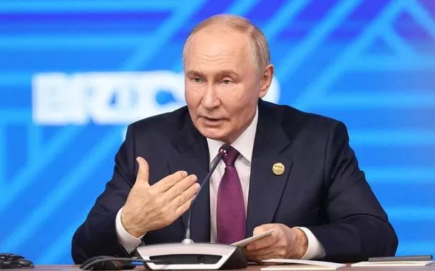 Rússia pode atacar centros estratégicos em Kiev com novo míssil hipersônico, diz Putin