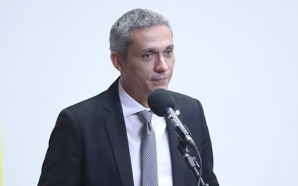 Deputado alvo da PF, Gayer acumula históricolivescore bet sign-updenúncias por racismo, assédio eleitoral e fake news