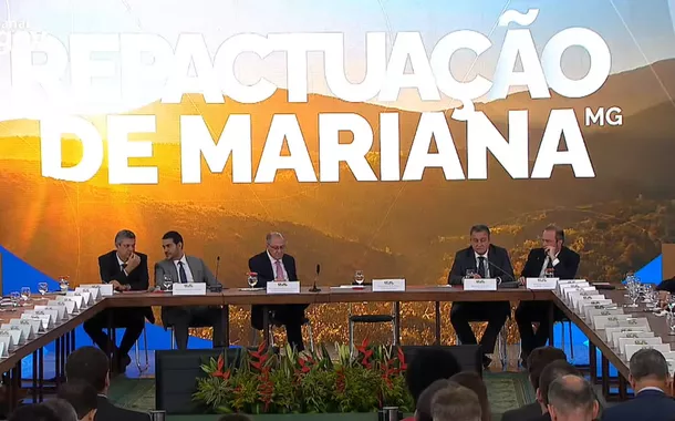 Evento para assinatura do novo acordo de Mariana