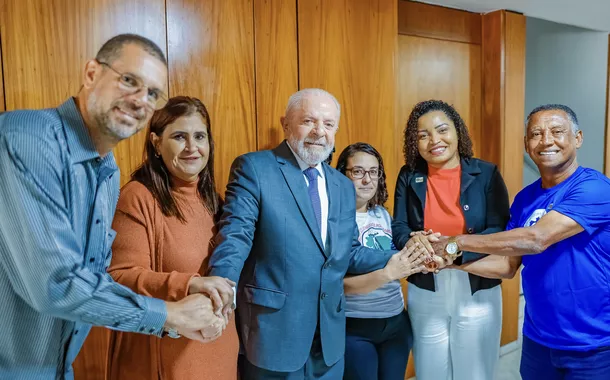 Governo Lula firma acordo histórico para reparar danos da tragédiasite de apostas nbaMariana