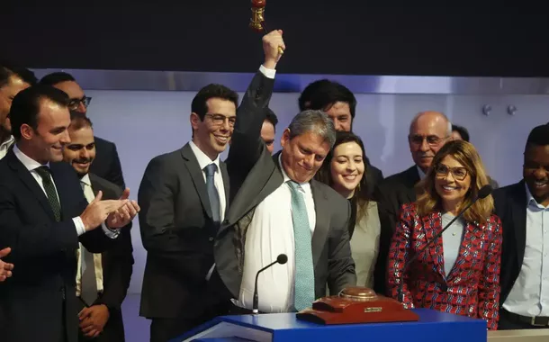 Governo Tarcísio anuncia planos para novo leilão com mais 143 escolas estaduais