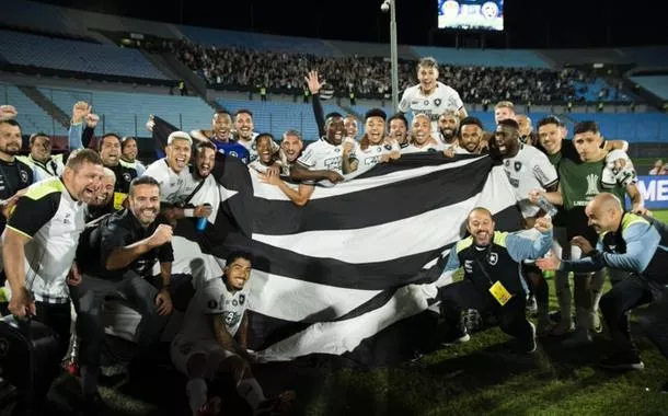 Botafogo avança e faz final da Libertadores com o Atlético-MG