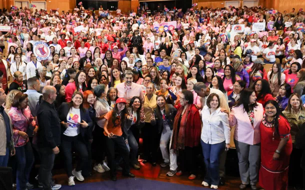 Parlamento venezuelano convoca Maduro oficialmente a tomar posse