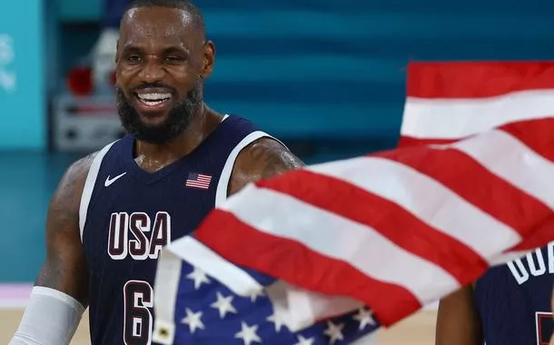 LeBron James declara apoio a Kamala Harris e diz que "escolha é clara"