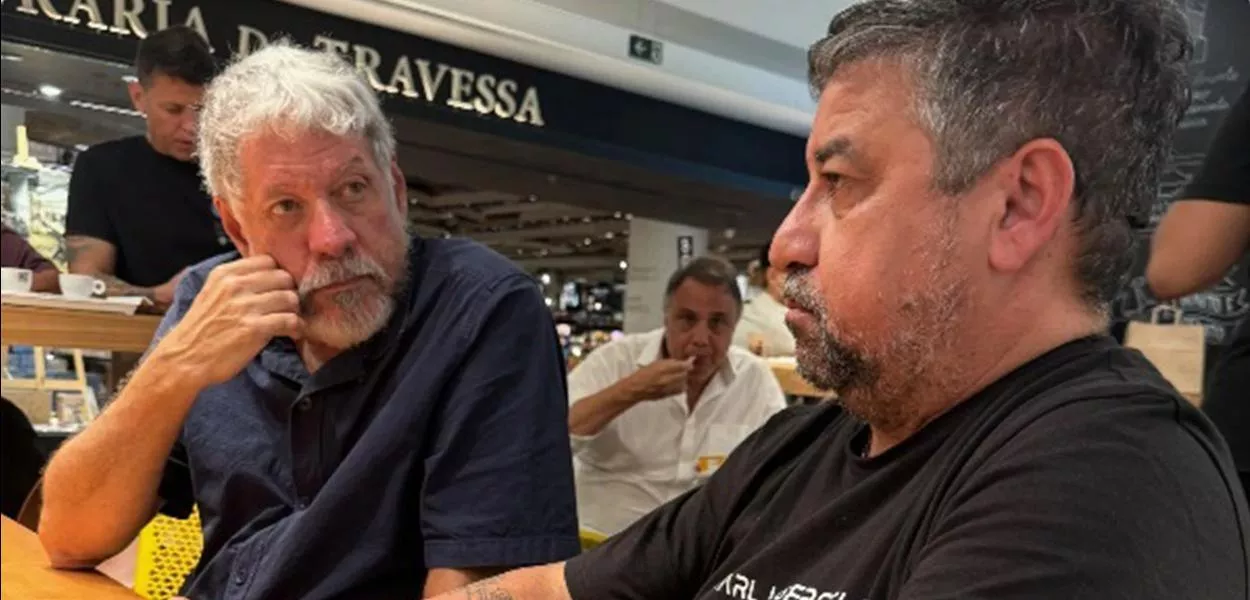 Washington Quaquá (à dir.)