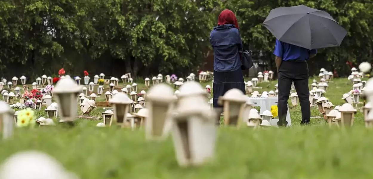 SP: Dino dá prazo para partes de explicarem sobre serviços funerários