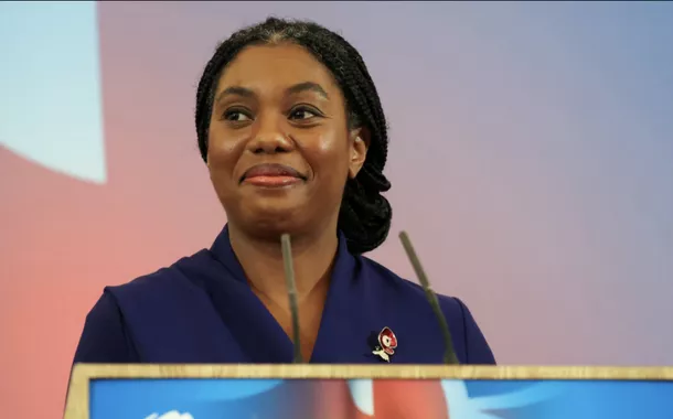 Conservadores do Reino Unido apostam em liderança negra para renovação após derrota eleitoral