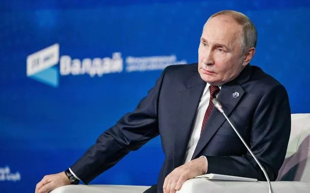 Putin diz que mundo entrou em longo período de turbulência e mudanças