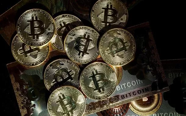 Bitcoin ultrapassa US$94 mil pela primeira vez