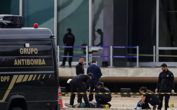 Distrito Federal cria divisão antiterrorismo após ataque a bomba na Praça dos Três Poderes