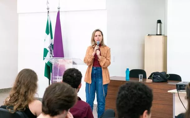 "A extrema direita quer destruir as estruturas institucionais da democracia", afirma Gisele Ricobom