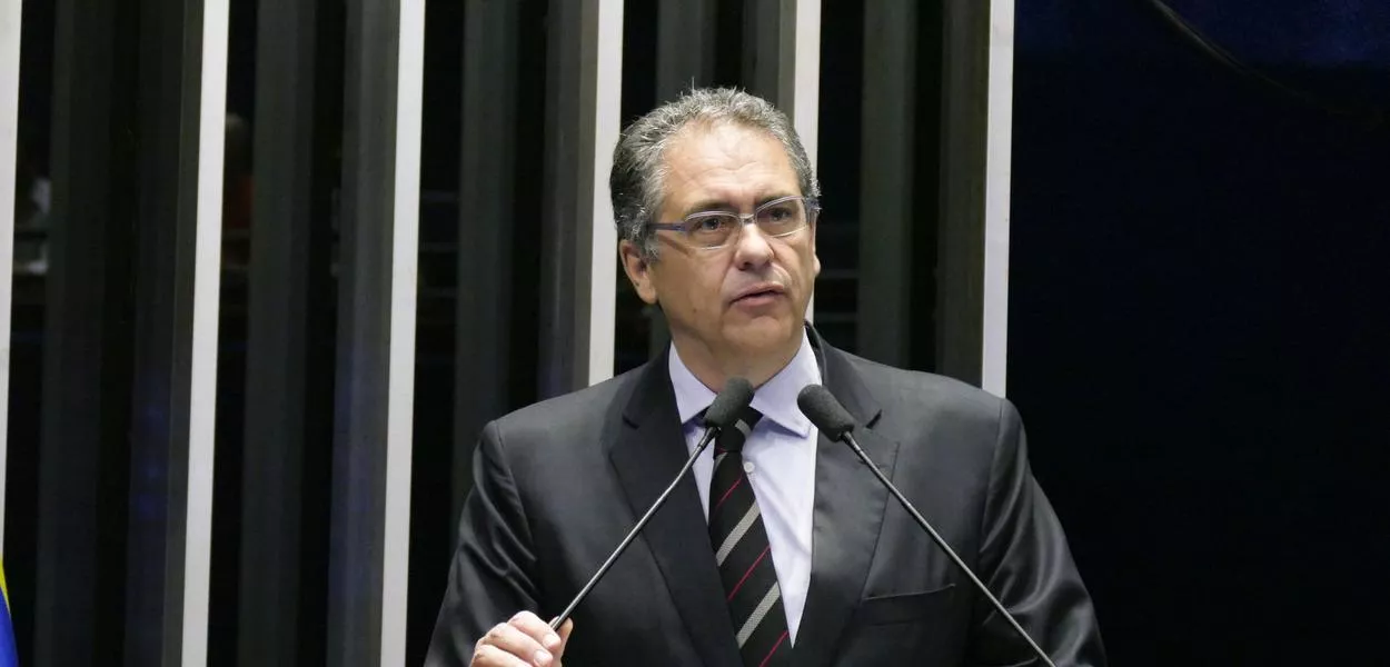 Carlos Zarattini