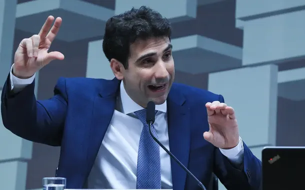 Disparada do dólar contou com disseminação de fake news sobre Galípolo no X