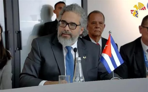 Cuba rejeita posições isolacionistas na Cúpula Ibero-Americana