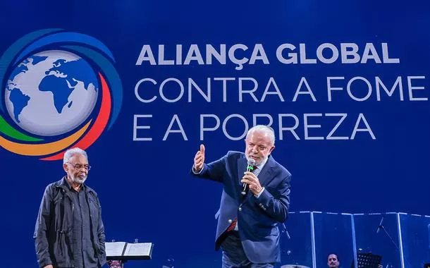 Lula no G20, ao lado de Gilberto Gil