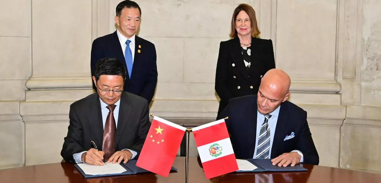 CMG aprofunda parceria com grupo de mídia do Peru