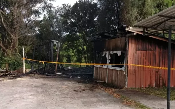 Ex-mulher de Tiu França foi vista ateando fogo na casa do terrorista e no próprio corpo