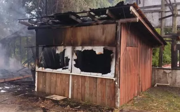 Incêndio na casa de autor de atentado contra o STF será investigado pela PF