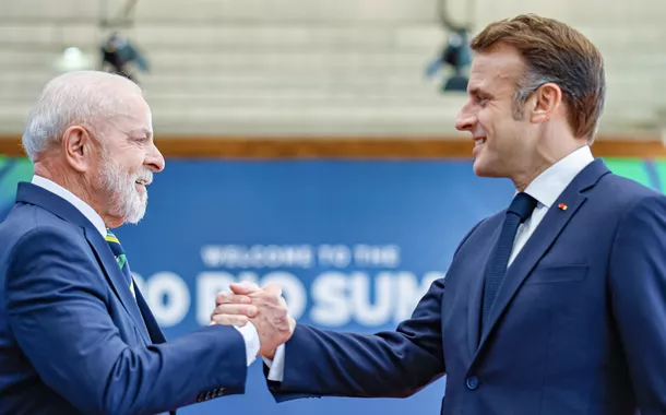 França apoia agenda de Lula que une combate à pobreza e preservação ambiental, diz Macron