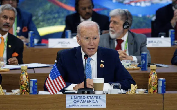Biden chega atrasado e perde a foto oficial dos líderes do G20 (vídeo)