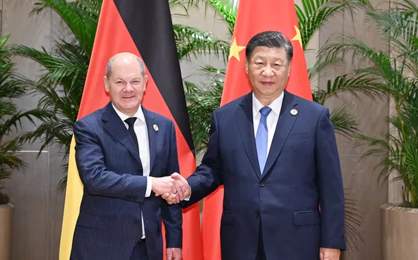 Xi Jinping se reúne com chanceler alemão