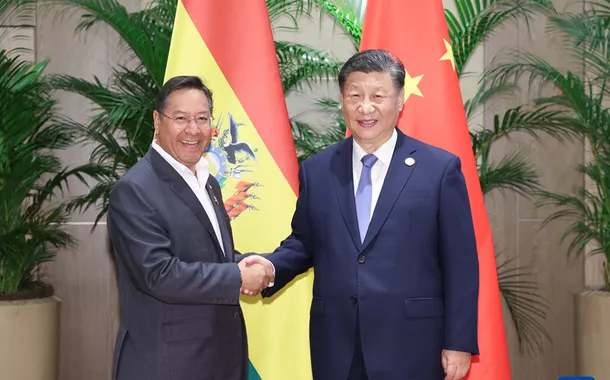 Xi Jinping reúne-se com o presidente da Bolívia