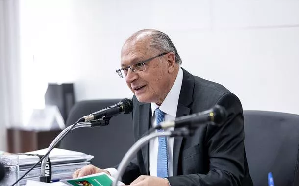 Alckmin diz que ‘preços não cairão em 24 horas’ e pede que governos estaduais zerem o ICMS sobre a cesta básica