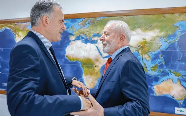 Lula recebe presidente eleito do Uruguai, Yamandú Orsi, em Brasília