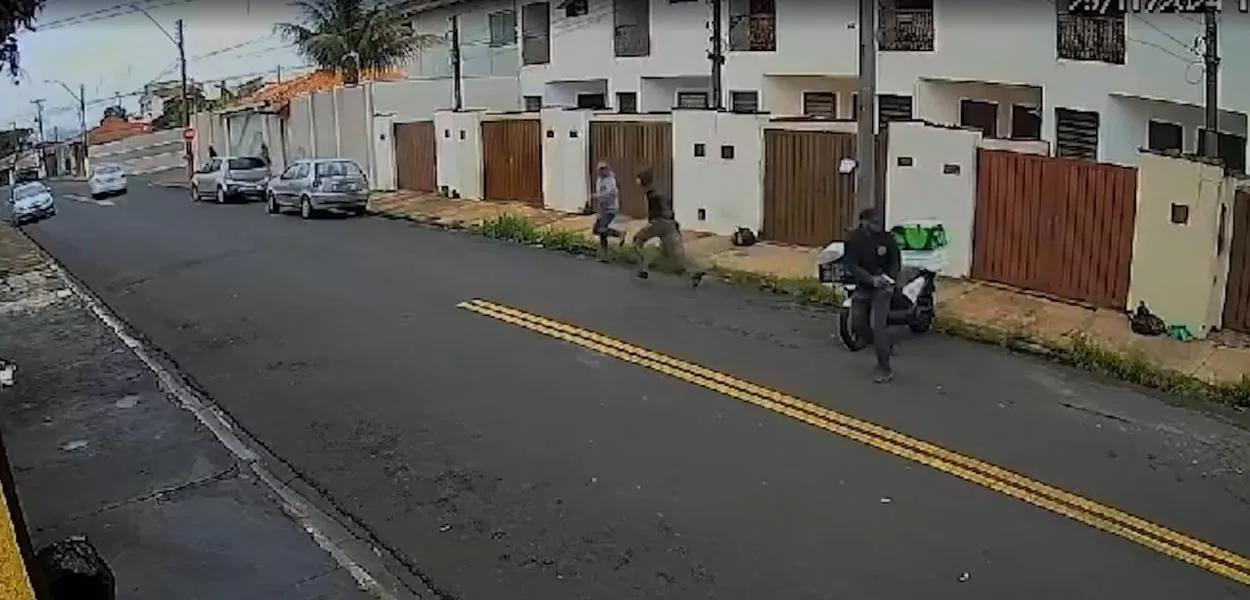 Três bandidos em São Carlos (SP)