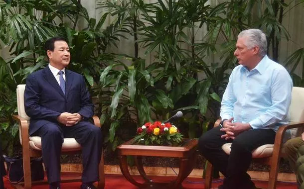 Presidente de Cuba destaca o excelente estado dos laços com a China