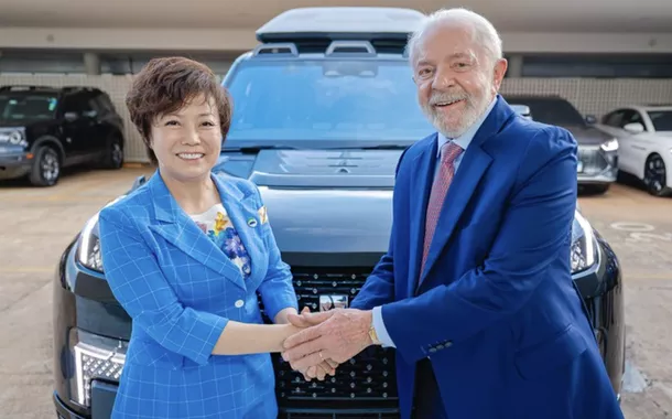 BYD anuncia ao presidente Lula “a mais avançada fábrica de carros elétricos fora da China”