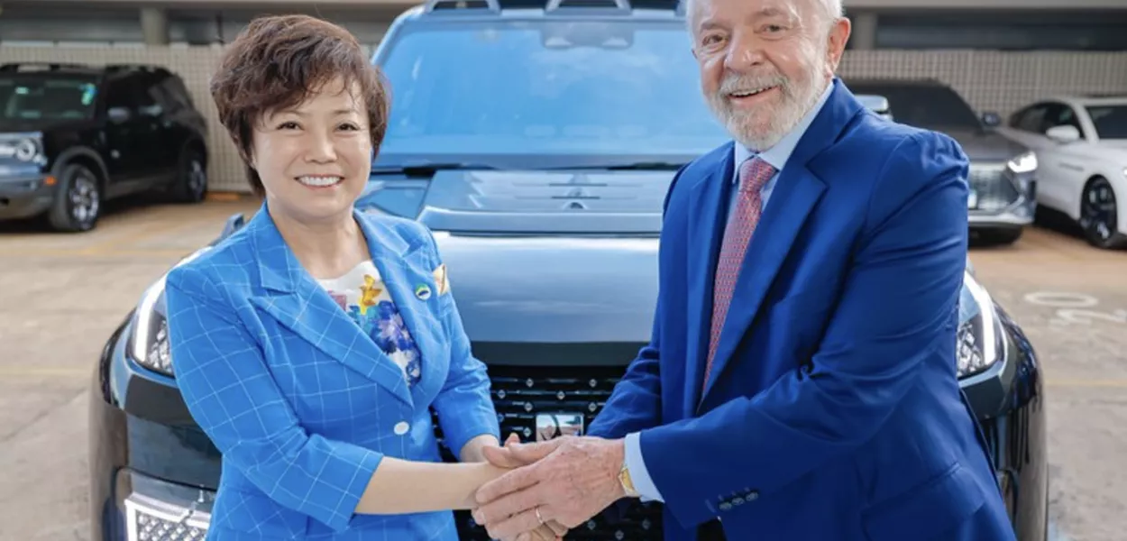 Presidente Lula recebe CEO da BYD nas Américas, Stella Li
