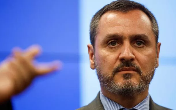 Chefe da PF pedirá abertura de inquérito contra deputado Van Hattem por crime contra a honra