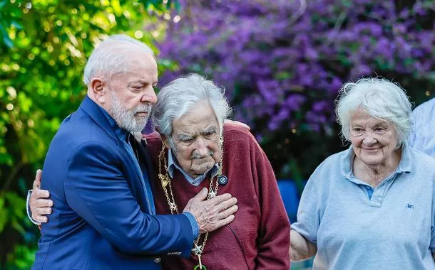 Lula aponta Mujica como referência e confirma que vai ao enterro do ex-presidente uruguaio
