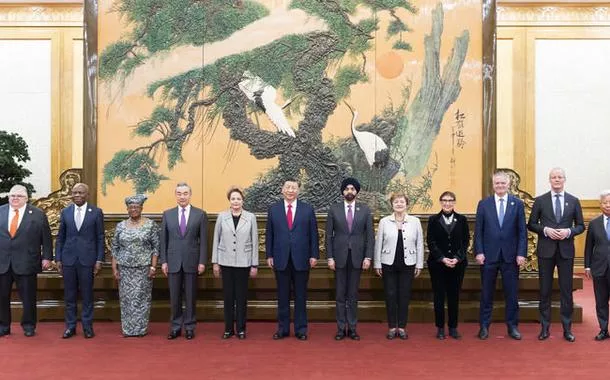 Xi Jinping diz que China permanecerá o maior motor do crescimento econômico mundial