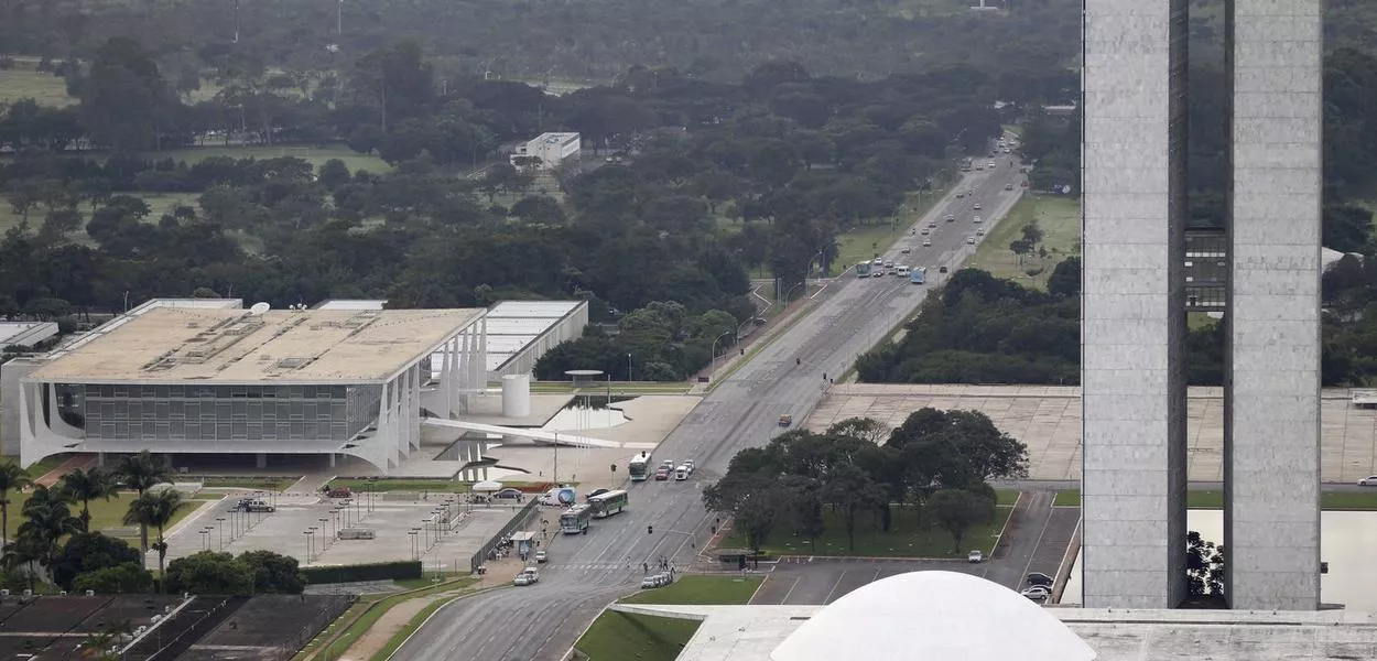 Palácio do Planalto e Congresso Nacional, em Brasília - 18/04/2013