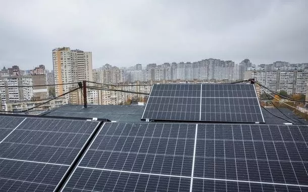 Capacidade de geração solar do Brasil deve crescer quase 26% em 2025, prevê Absolar