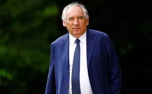 Macron escolhe veteranonovibet jogoscentro François Bayrou como novo primeiro-ministro da França