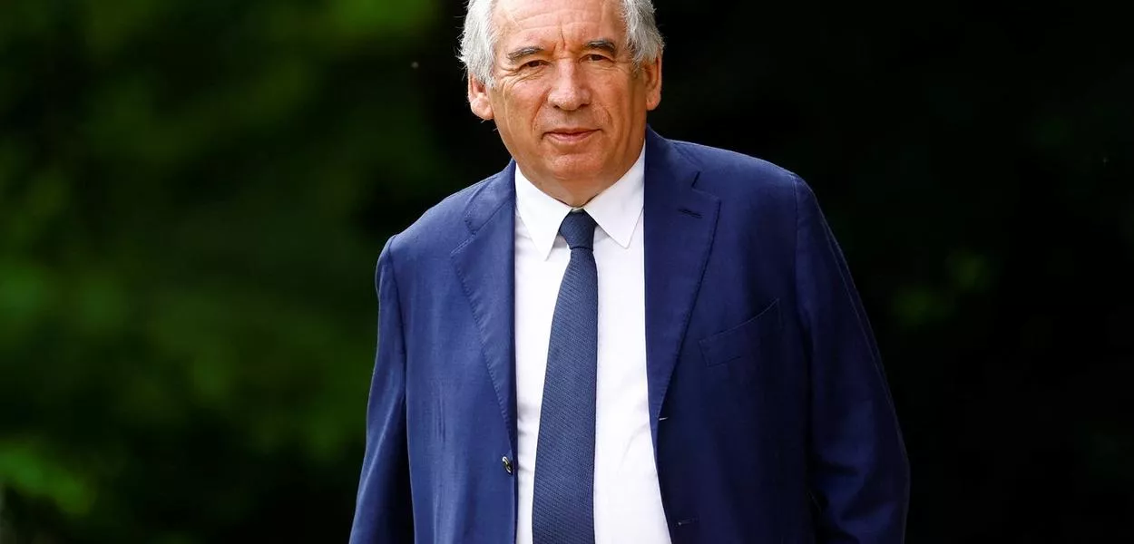 François Bayrou em Paris
23/8/2024 REUTERS/Abdul Saboor