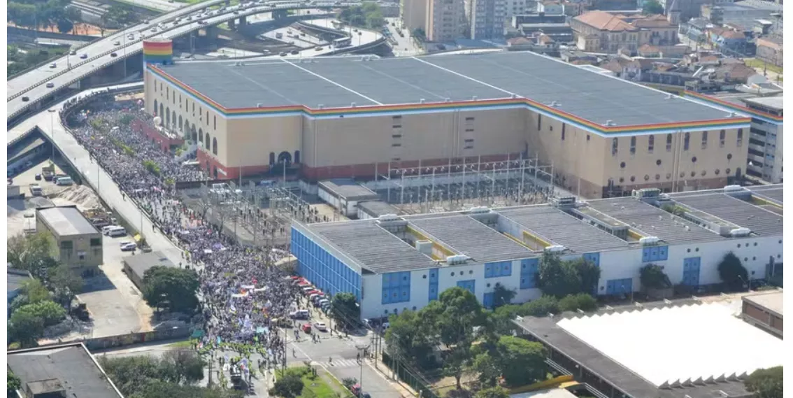 Igreja Pentecostal é acusada de racismo após proibir penteado afro