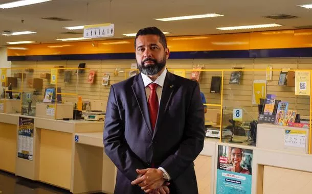 Fabiano Silva desmente fake news de Bolsonaro sobre os Correios