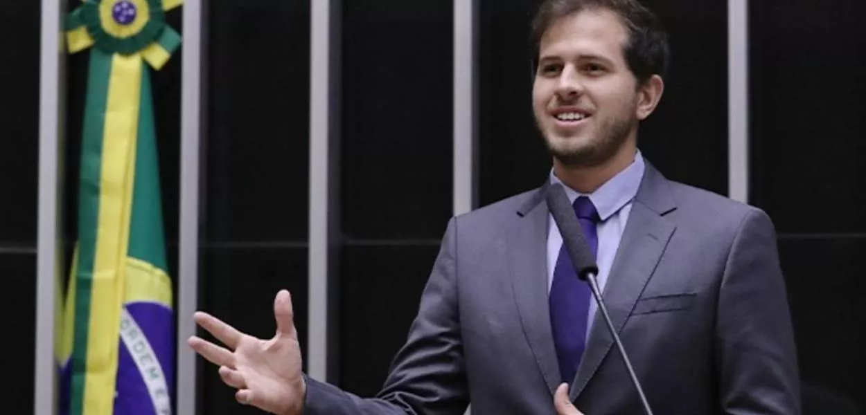 Líder do PSB vai ao STF pedir anulação da votação da PEC da Blindagem