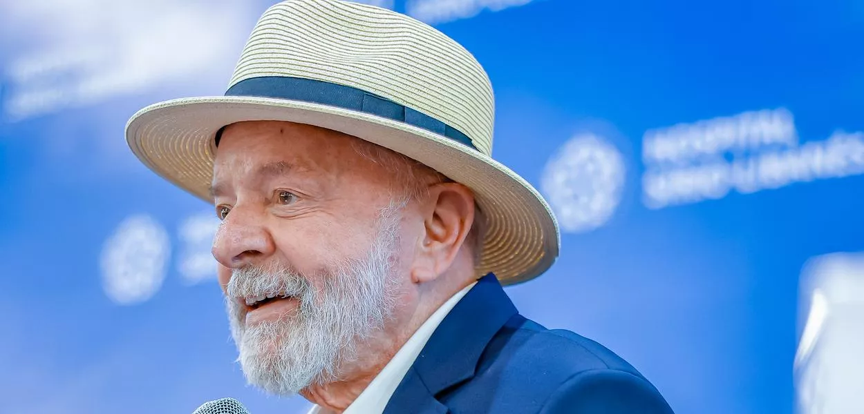 Lula após ter alta hospitalar