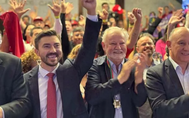 João Pedro Stedile recebe maior honraria da Assembleia Legislativa gaúcha
