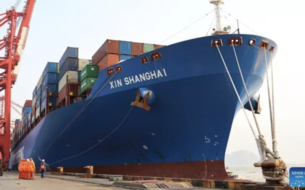 Navio "Xin Shanghai"